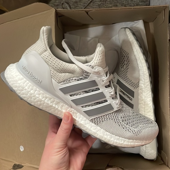 Brand Neww Adidas Ultraboost 1.0 - Picture 5 of 9